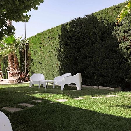 Villa Claudia By Vivimy Parabita Exteriér fotografie