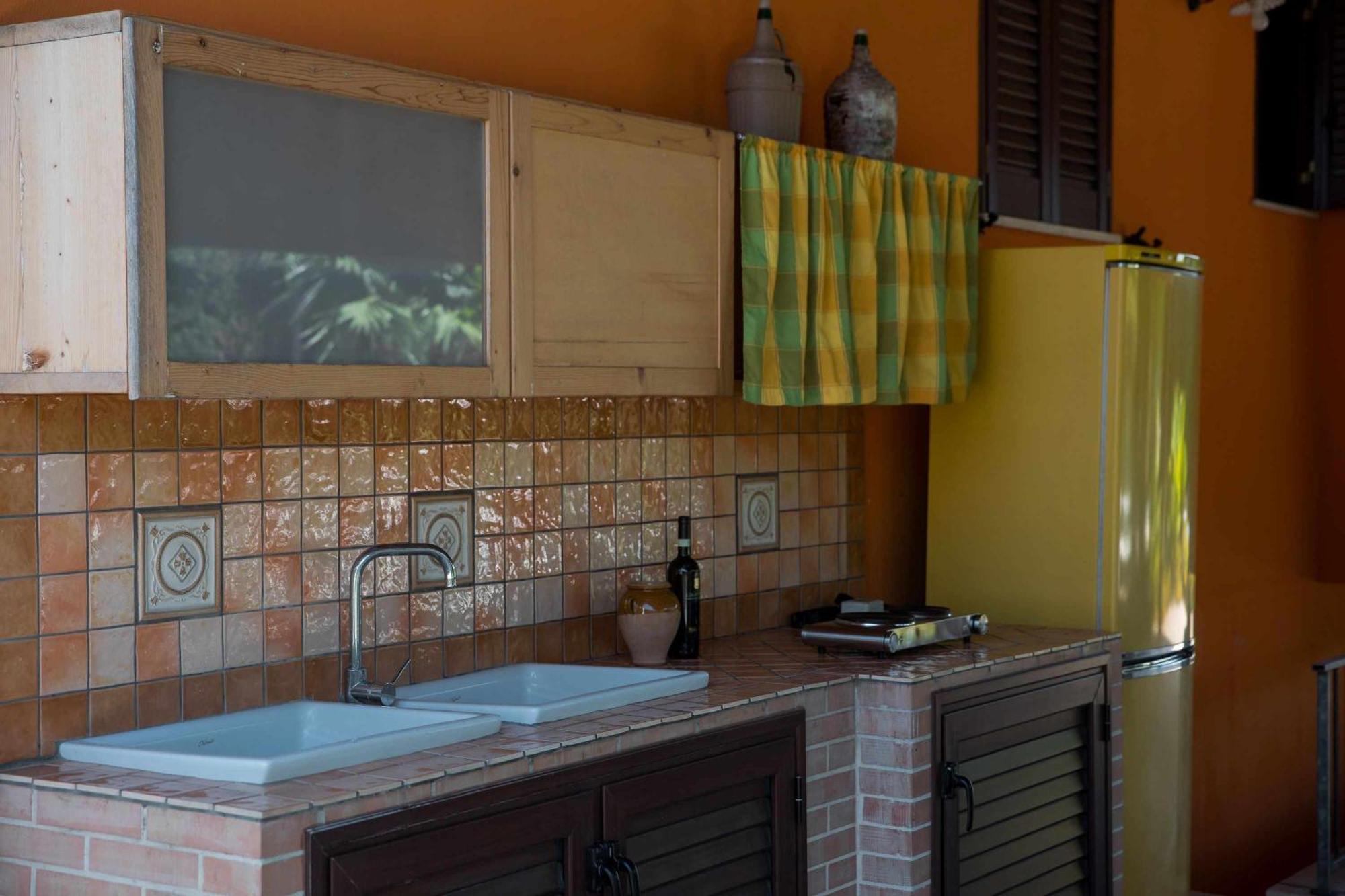 Villa Claudia By Vivimy Parabita Exteriér fotografie