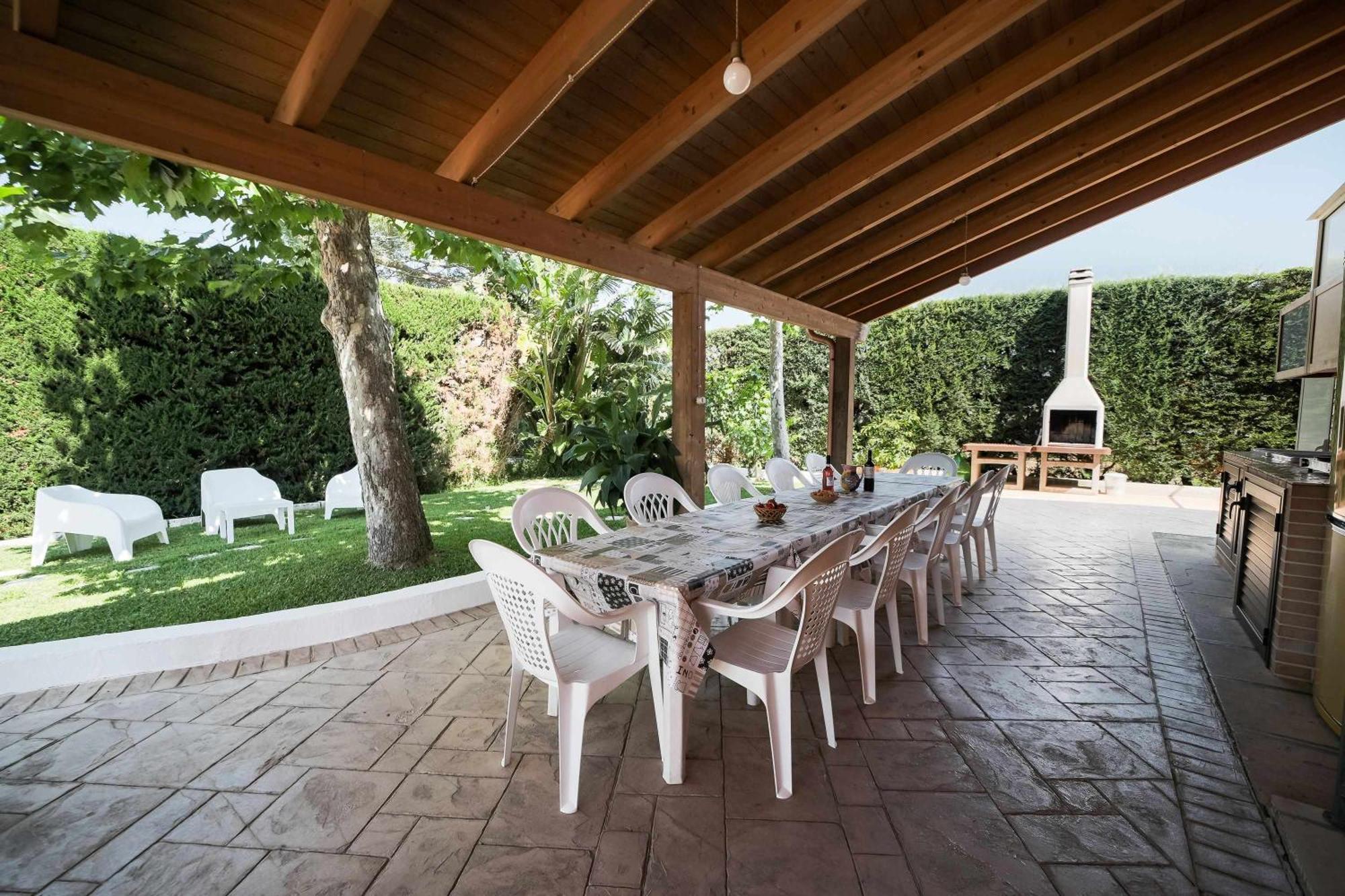 Villa Claudia By Vivimy Parabita Exteriér fotografie